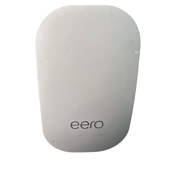 eero Other - Eero Plug-In WiFi Range Extender Model D010001 –